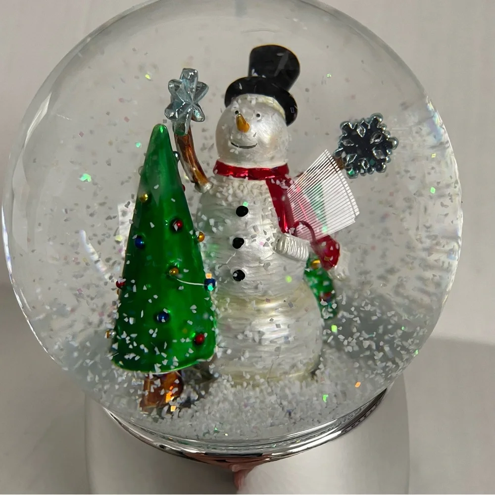TOWLE SILVERSMITHS Snowman Christmas Tree Snow Globe MUSIC BOX Holiday Decor